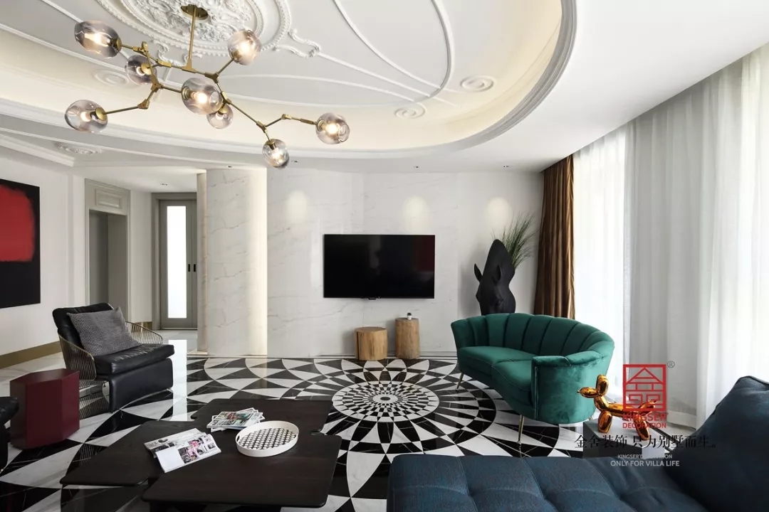 天山九峯210平米輕奢風(fēng)格裝修實景