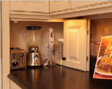 廚房收納各種逆天設(shè)計(jì)，再也不用擔(dān)心廚房亂糟糟了