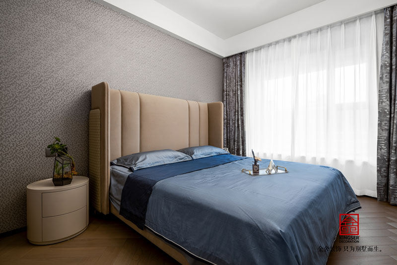 融創(chuàng)中心217㎡現(xiàn)代風格裝修實景圖