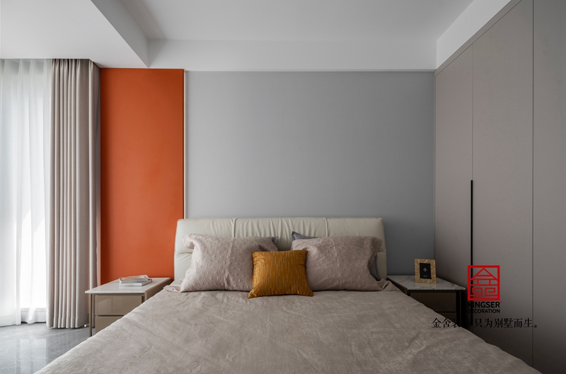 融創(chuàng)中心現(xiàn)代簡約風(fēng)格裝修實景臥室圖片